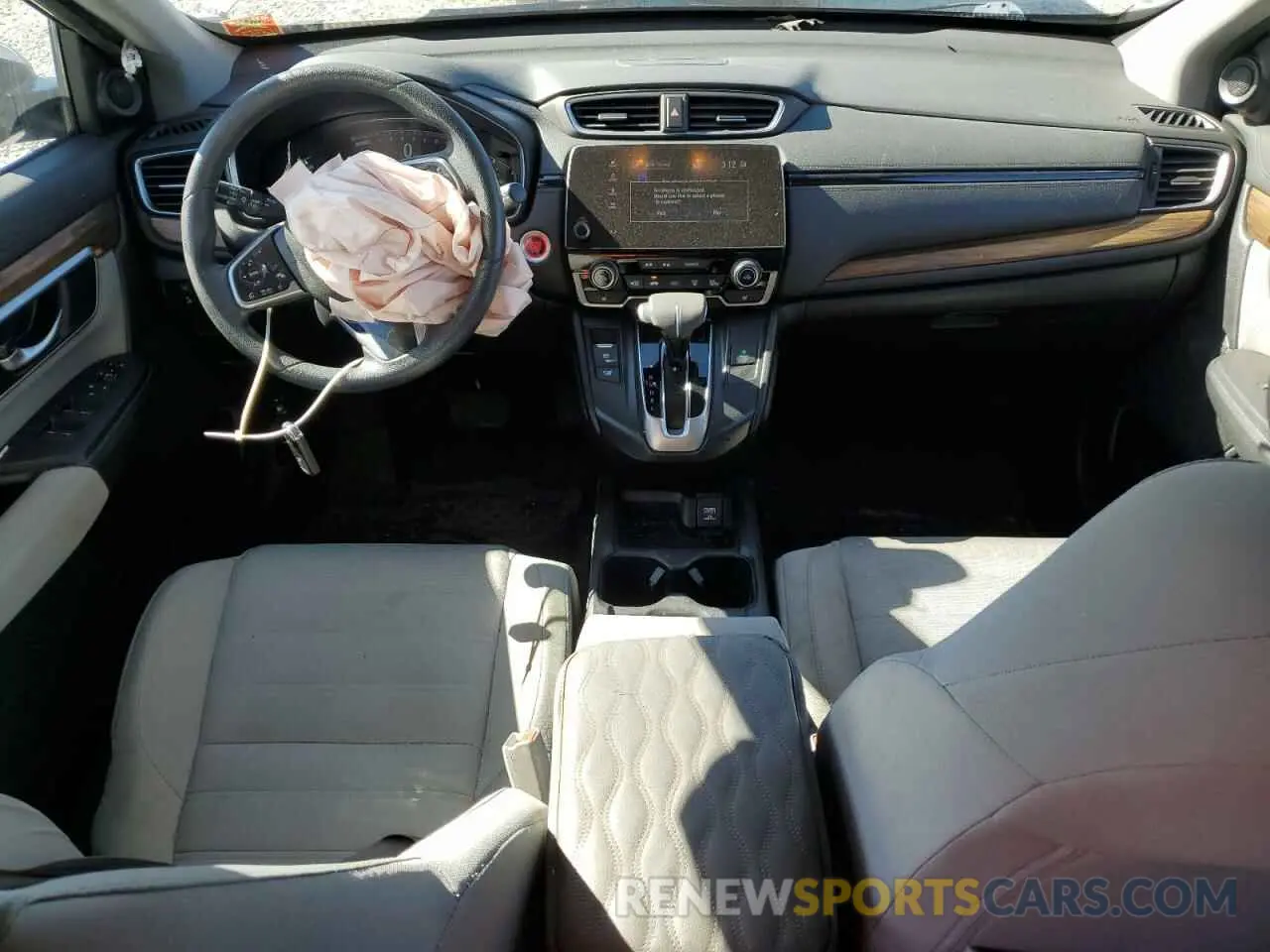 8 Photograph of a damaged car 5J6RW1H54KL007007 HONDA CRV 2019