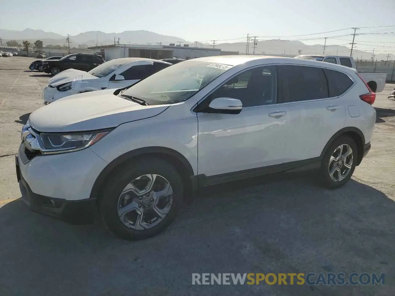 1 Photograph of a damaged car 5J6RW1H55KA004578 HONDA CRV 2019