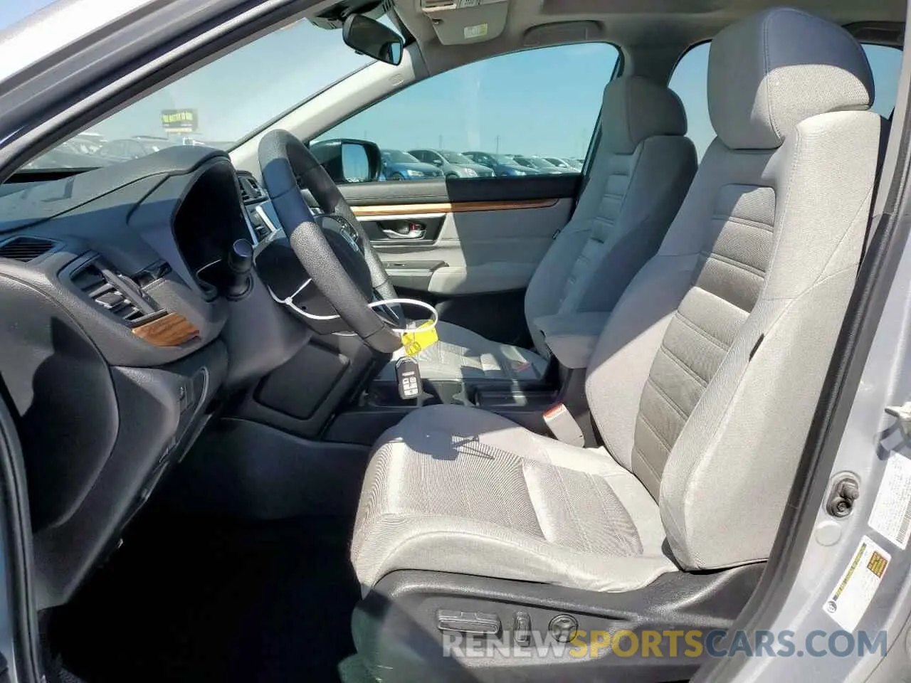 7 Photograph of a damaged car 5J6RW1H55KA037449 HONDA CRV 2019