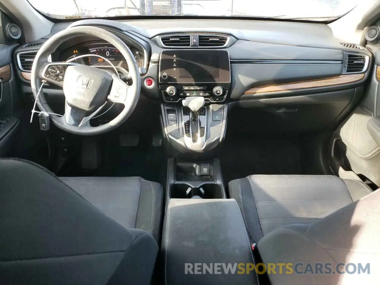 8 Photograph of a damaged car 5J6RW1H57KA033001 HONDA CRV 2019