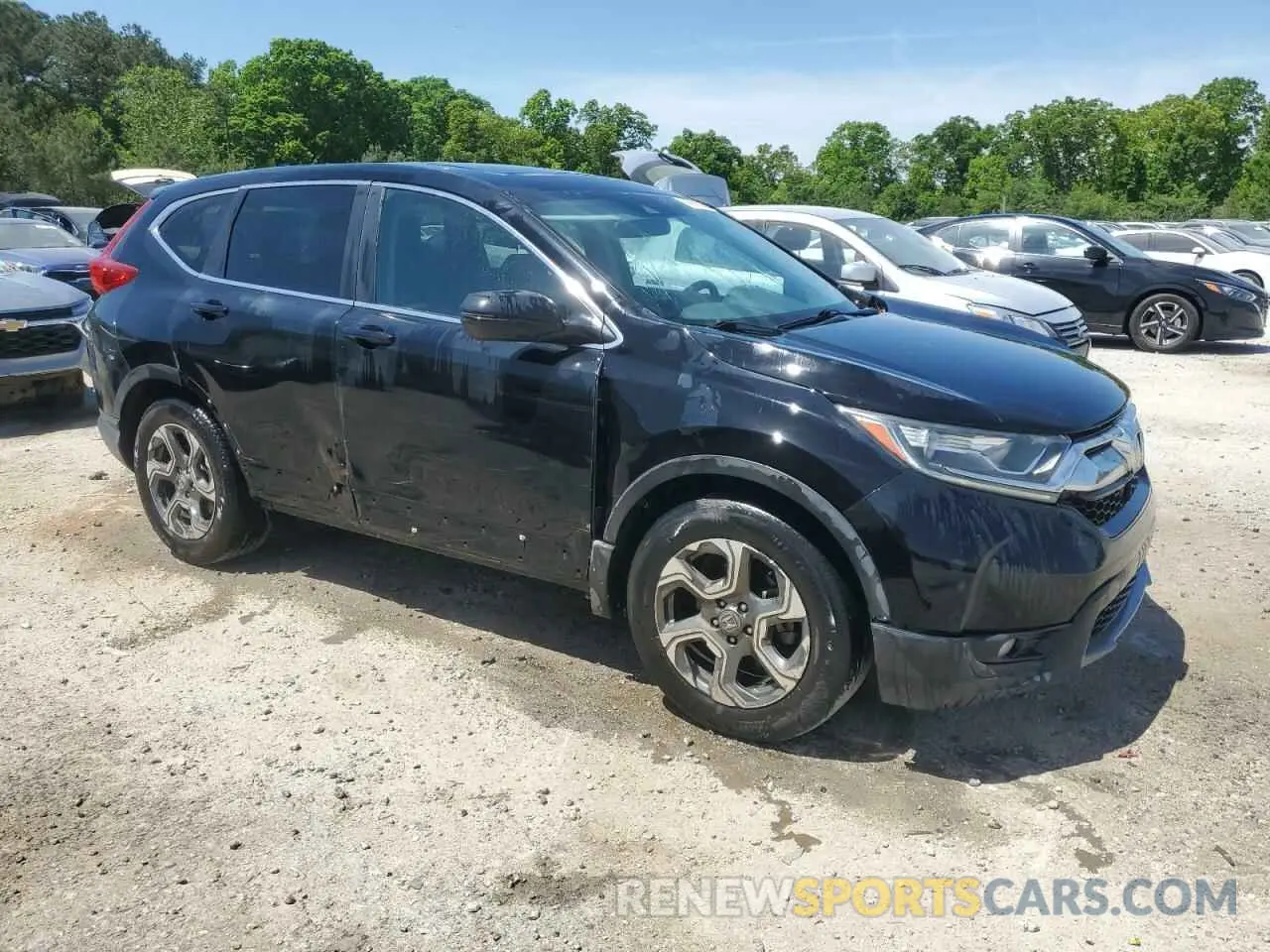 4 Photograph of a damaged car 5J6RW1H58KA005918 HONDA CRV 2019