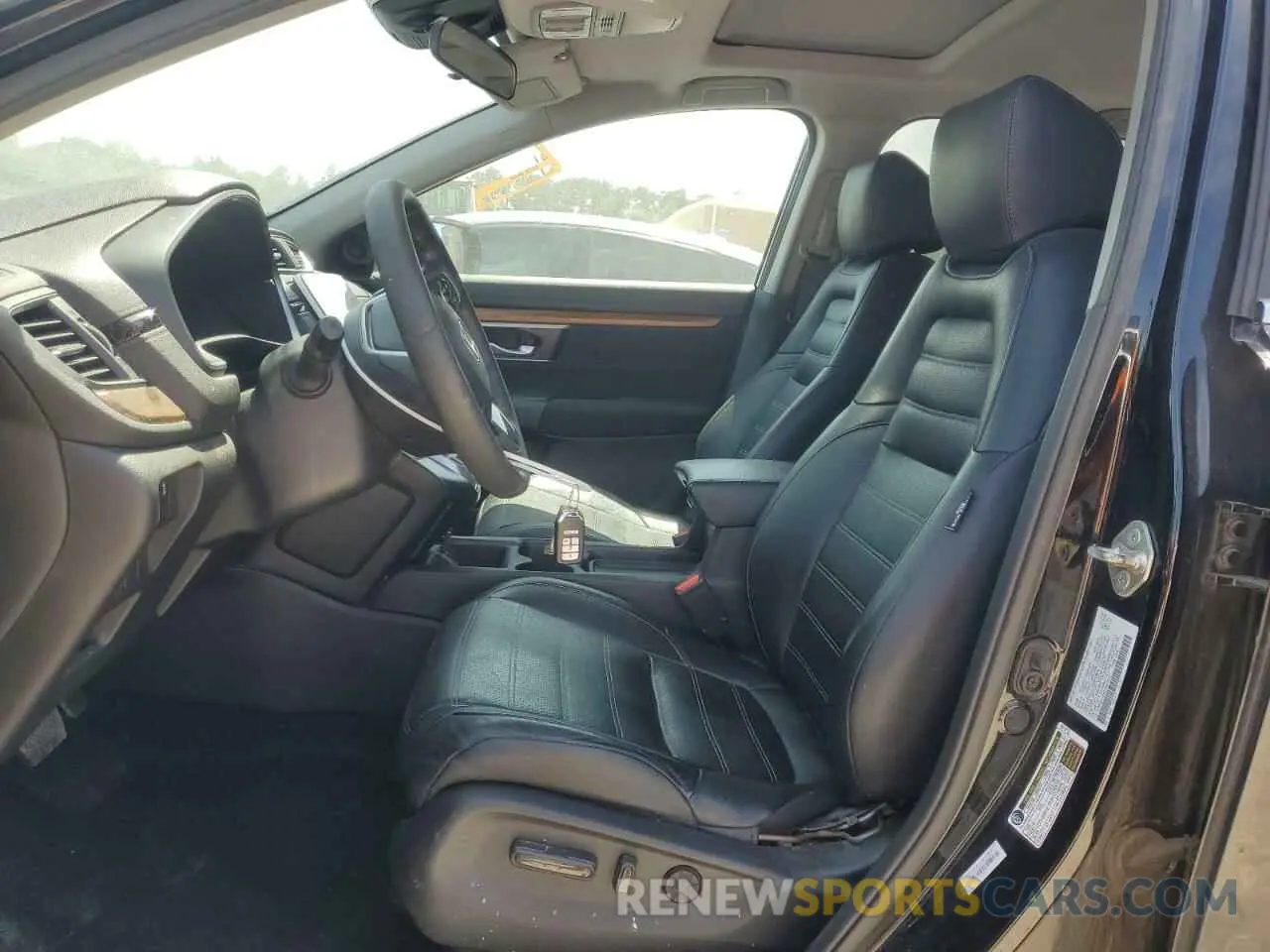 7 Photograph of a damaged car 5J6RW1H58KA005918 HONDA CRV 2019