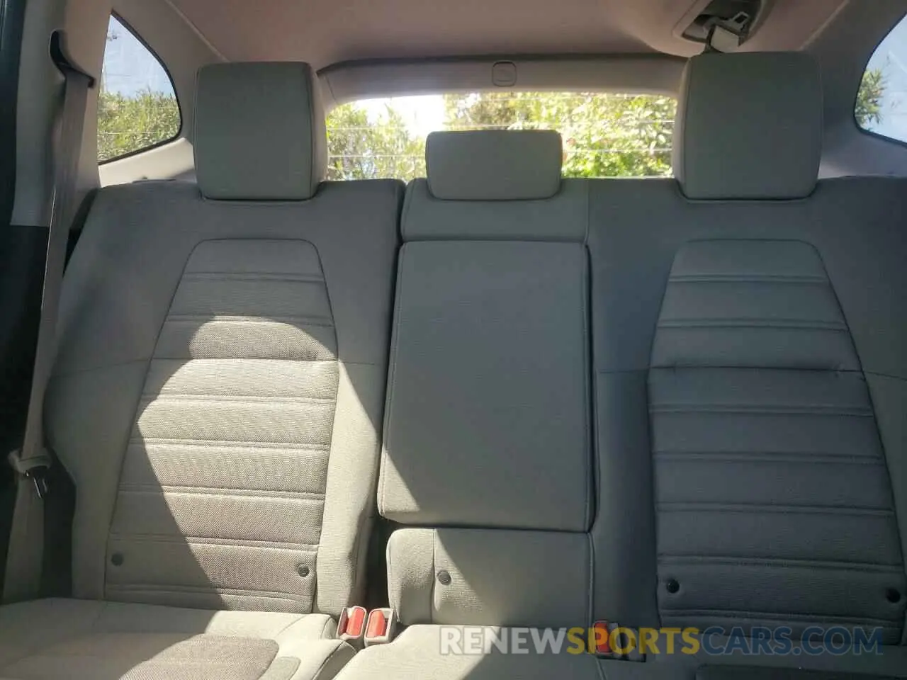 10 Photograph of a damaged car 5J6RW1H58KA028860 HONDA CRV 2019