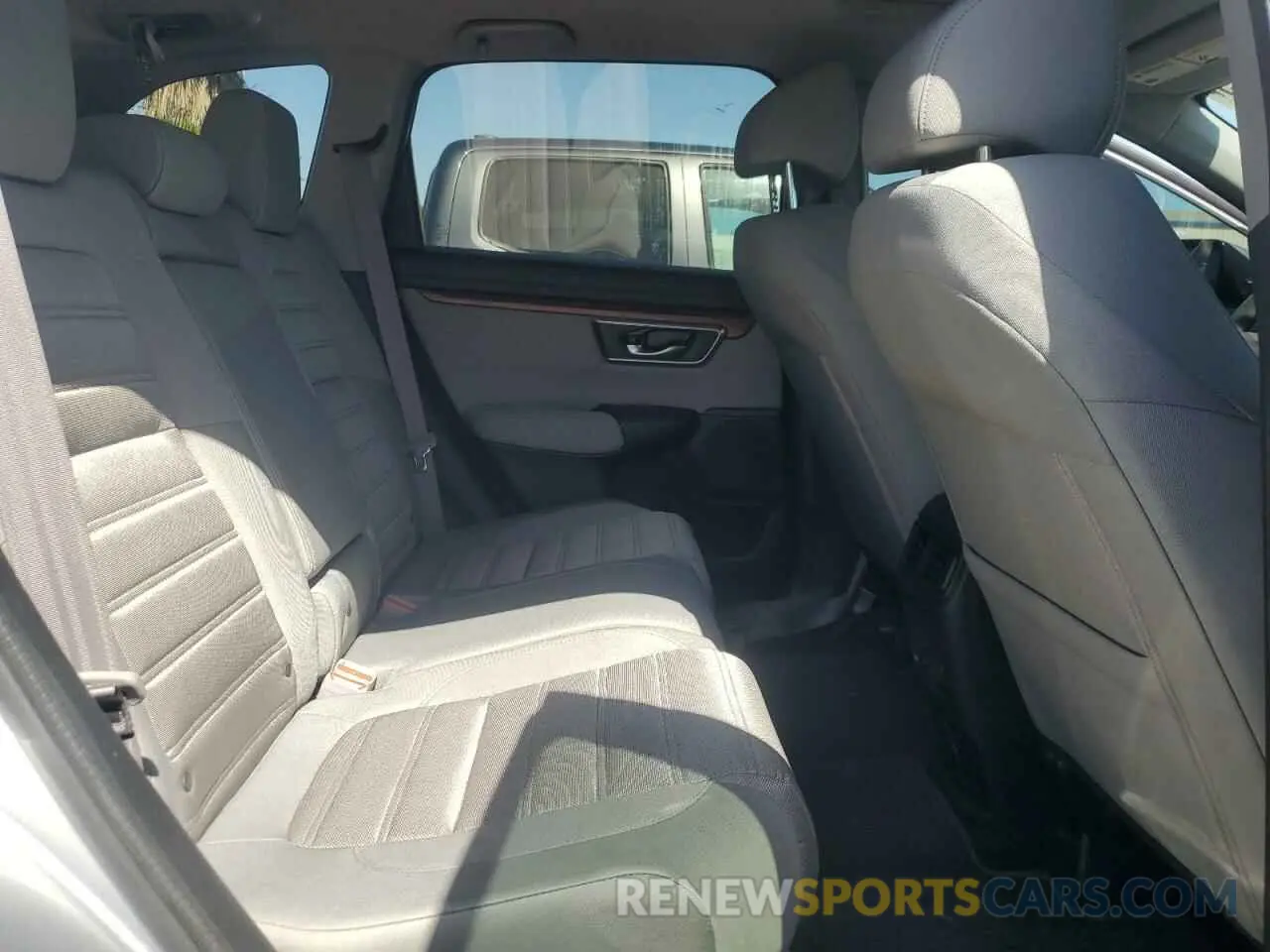 11 Photograph of a damaged car 5J6RW1H58KA028860 HONDA CRV 2019