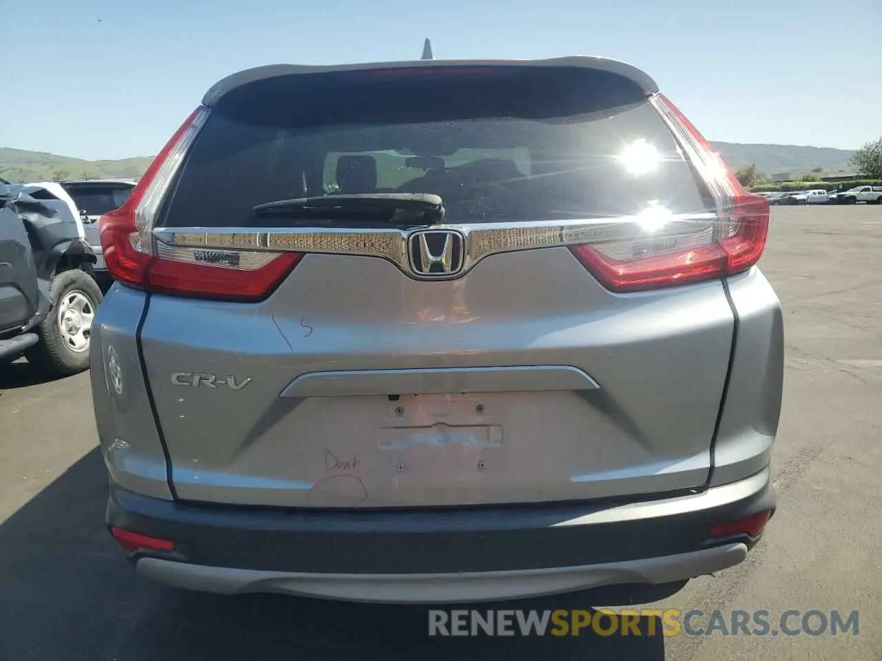 6 Photograph of a damaged car 5J6RW1H58KA028860 HONDA CRV 2019