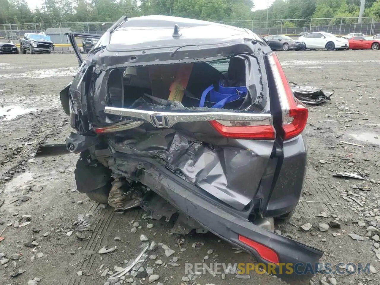 6 Photograph of a damaged car 5J6RW1H59KA005684 HONDA CRV 2019