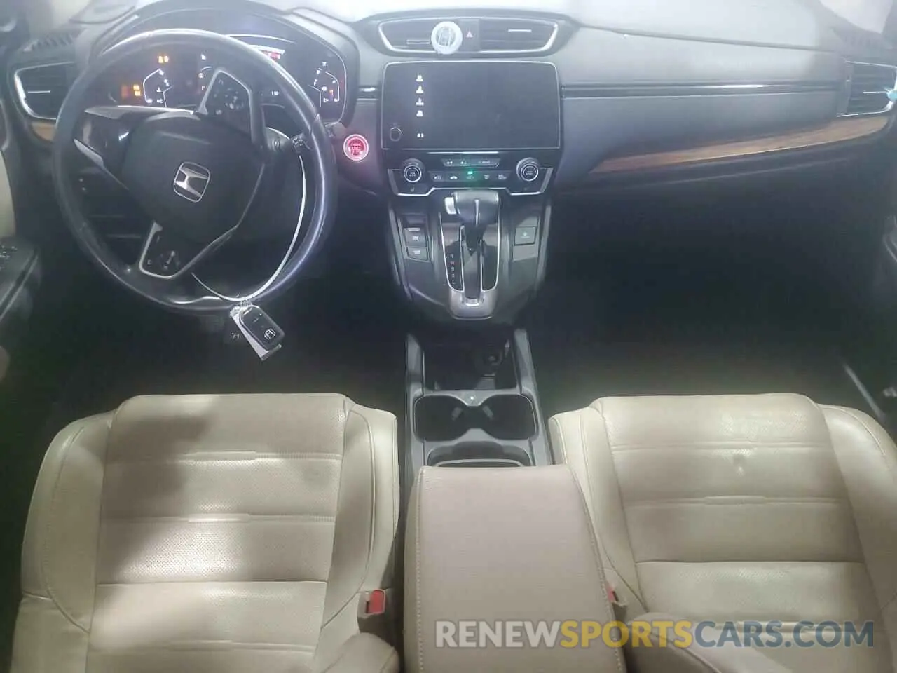 8 Photograph of a damaged car 5J6RW1H82KA025463 HONDA CRV 2019