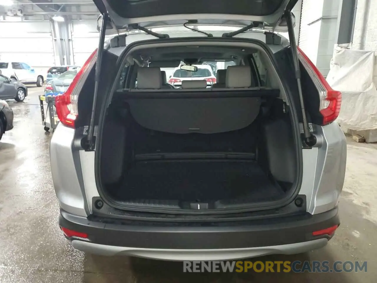 6 Photograph of a damaged car 5J6RW1H83KA012432 HONDA CRV 2019