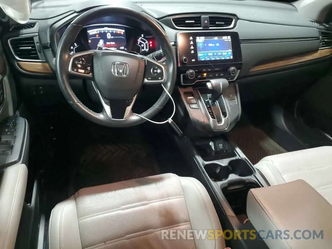 8 Photograph of a damaged car 5J6RW1H83KA012432 HONDA CRV 2019
