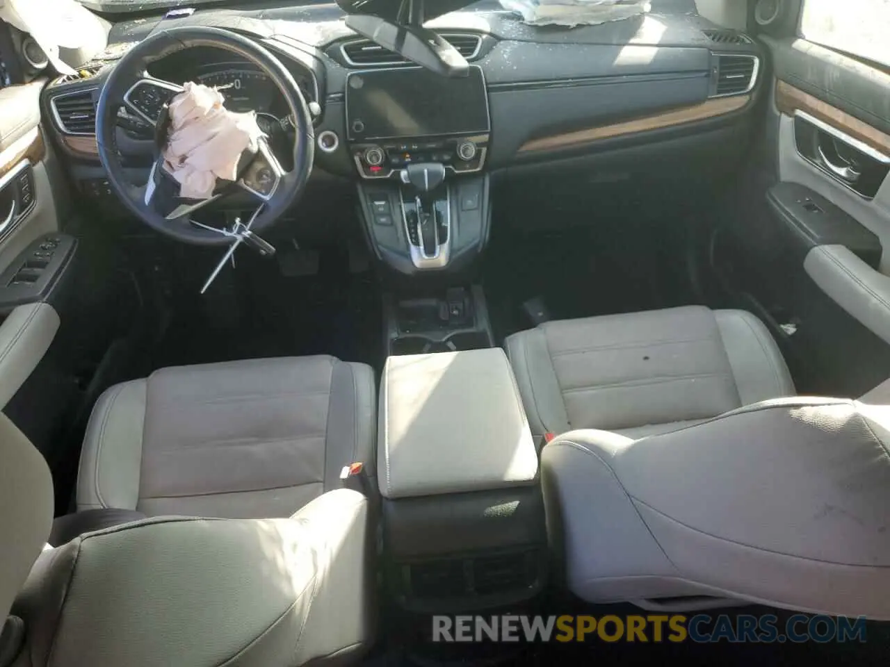 8 Photograph of a damaged car 5J6RW1H83KA036116 HONDA CRV 2019