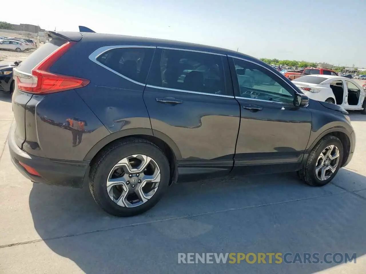 3 Photograph of a damaged car 5J6RW1H86KA006480 HONDA CRV 2019