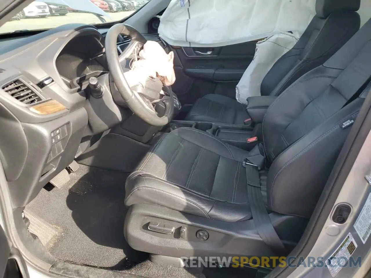 7 Photograph of a damaged car 5J6RW1H86KA048051 HONDA CRV 2019