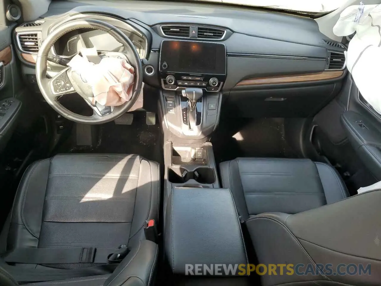 8 Photograph of a damaged car 5J6RW1H86KA048051 HONDA CRV 2019