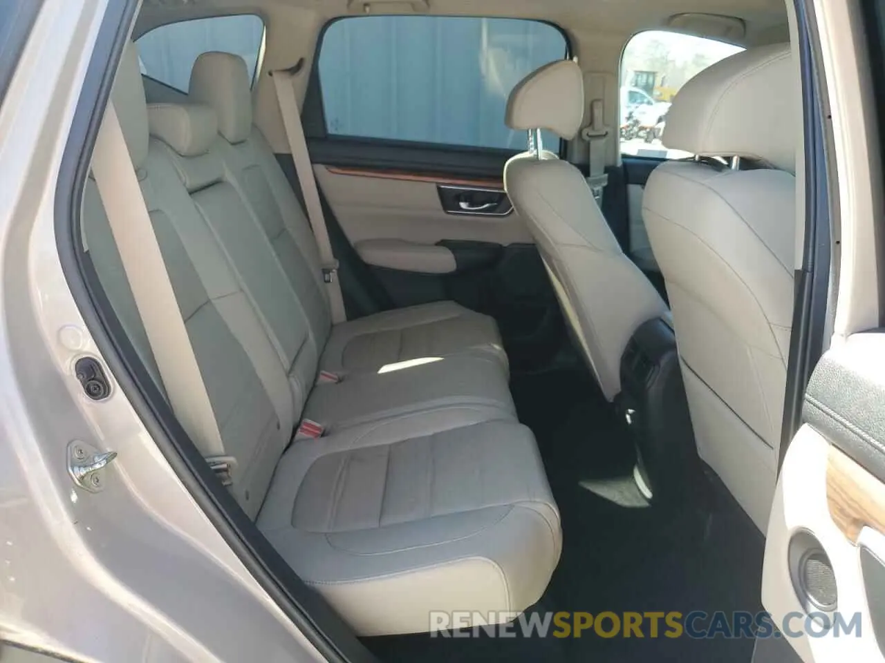 11 Photograph of a damaged car 5J6RW1H88KL003553 HONDA CRV 2019