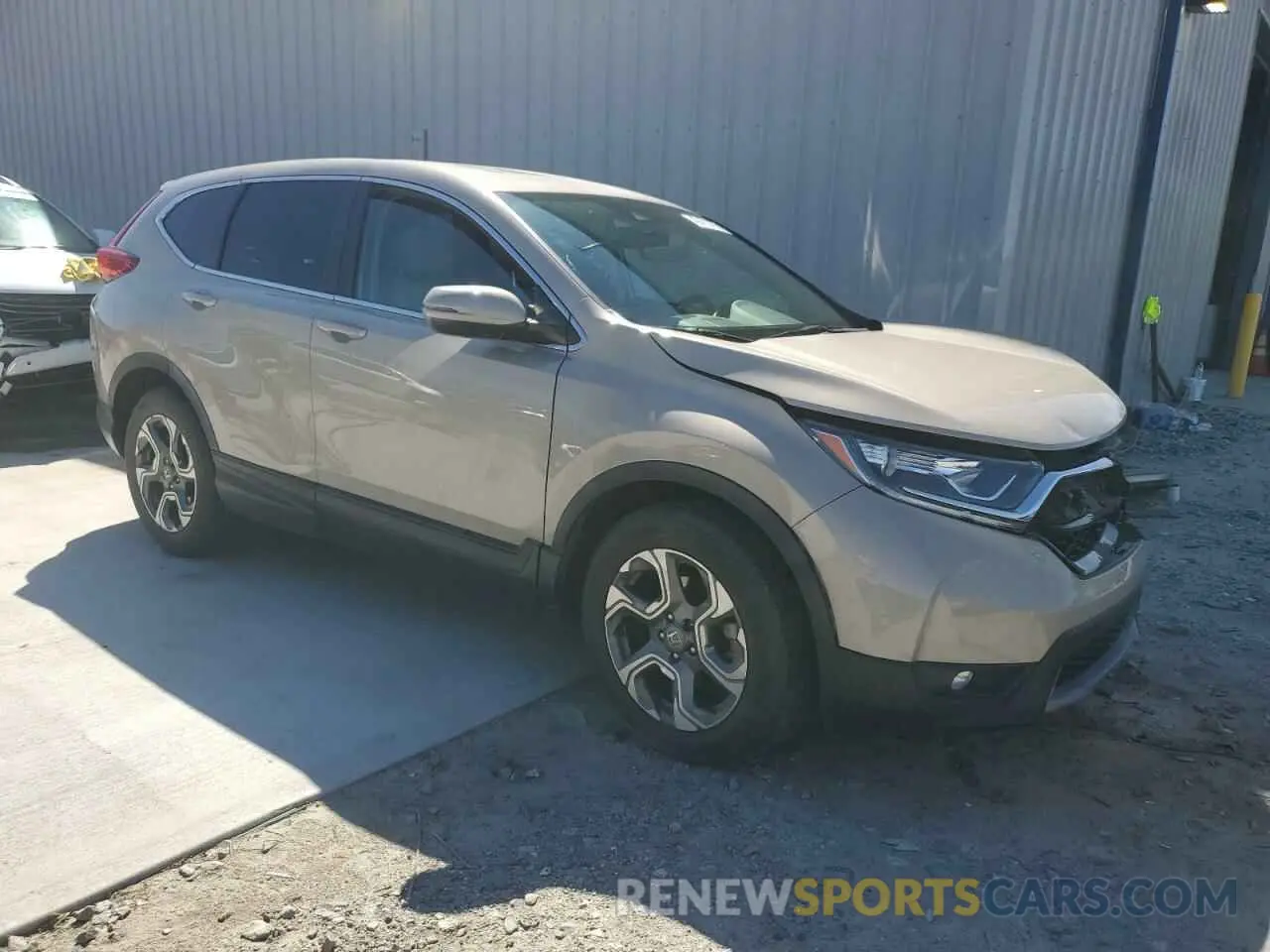 4 Photograph of a damaged car 5J6RW1H88KL003553 HONDA CRV 2019
