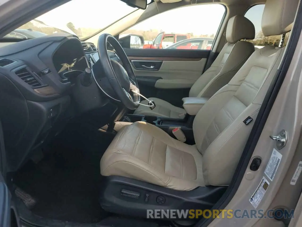 7 Photograph of a damaged car 5J6RW1H88KL003553 HONDA CRV 2019