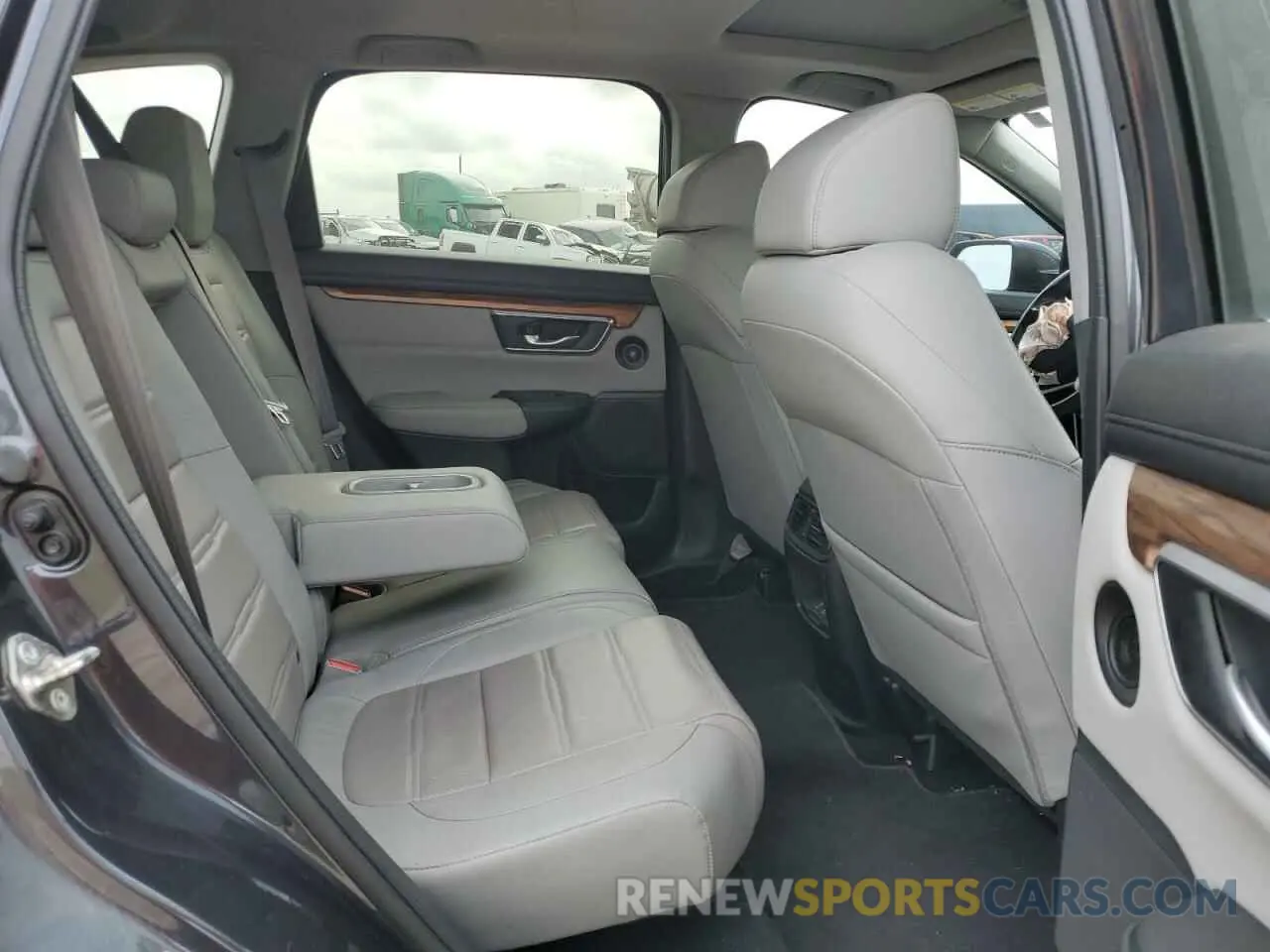 10 Photograph of a damaged car 5J6RW1H8XKA029597 HONDA CRV 2019