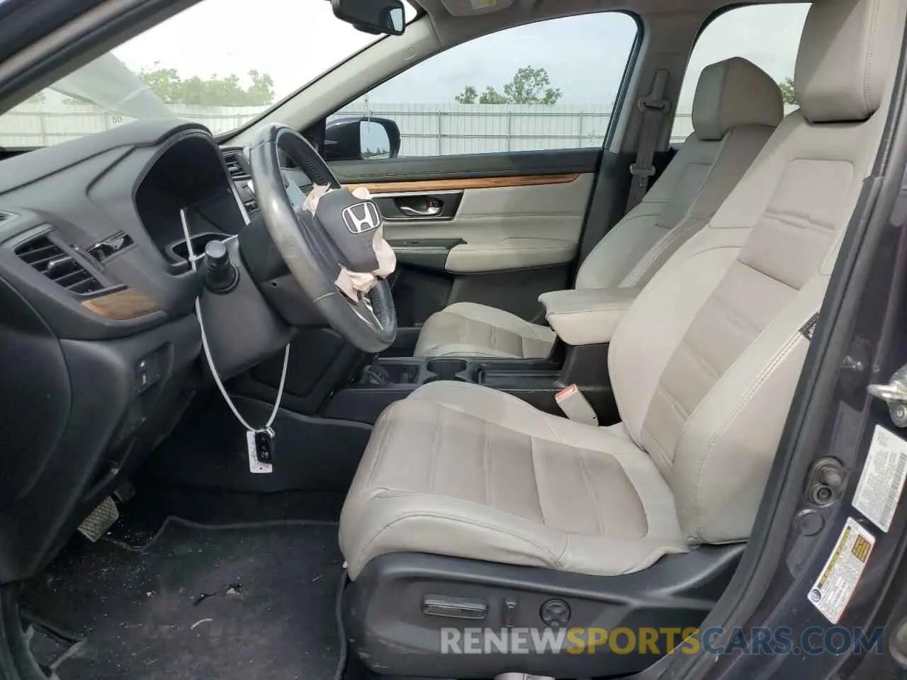 7 Photograph of a damaged car 5J6RW1H8XKA029597 HONDA CRV 2019
