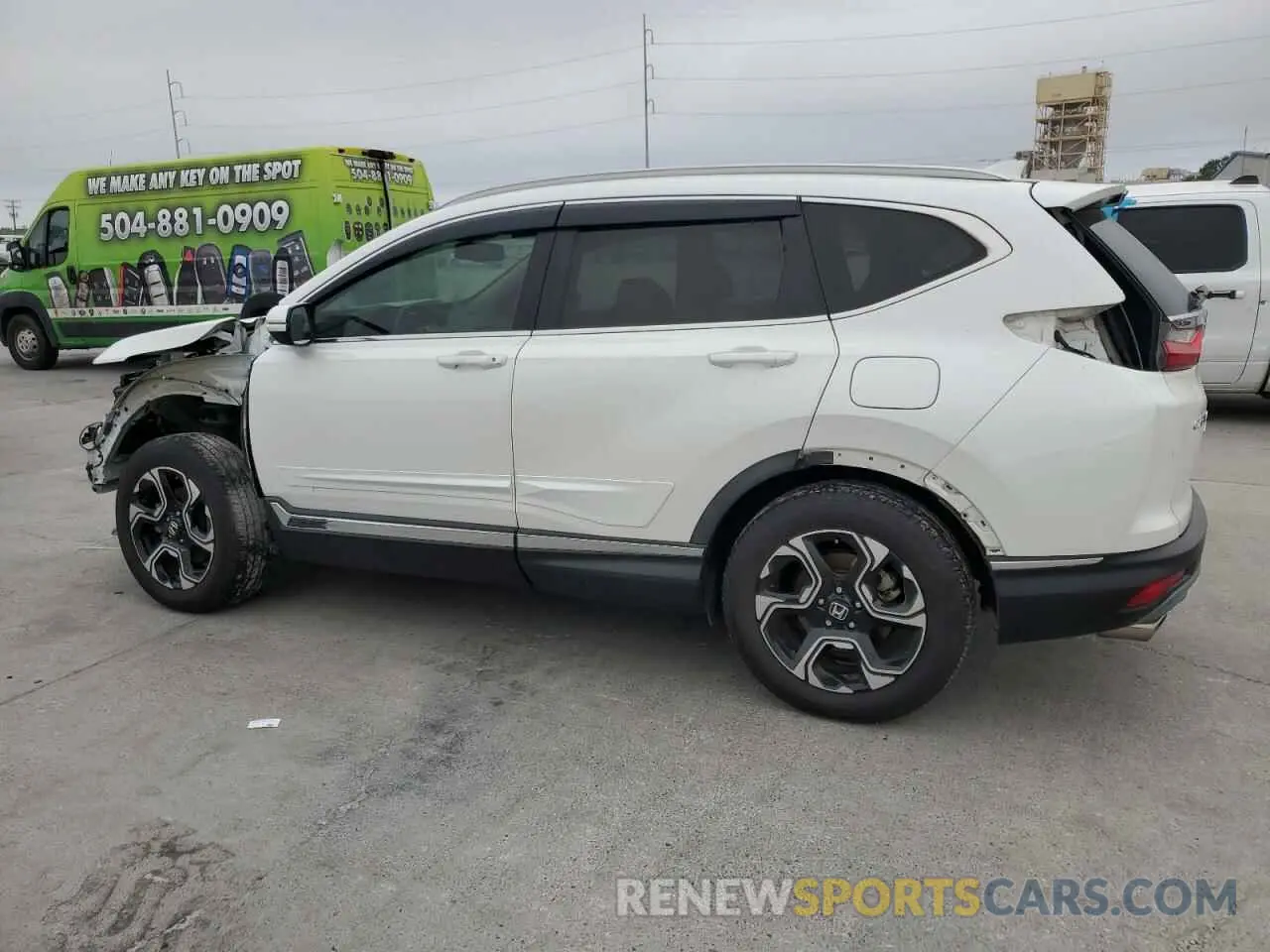 2 Photograph of a damaged car 5J6RW1H90KL001563 HONDA CRV 2019