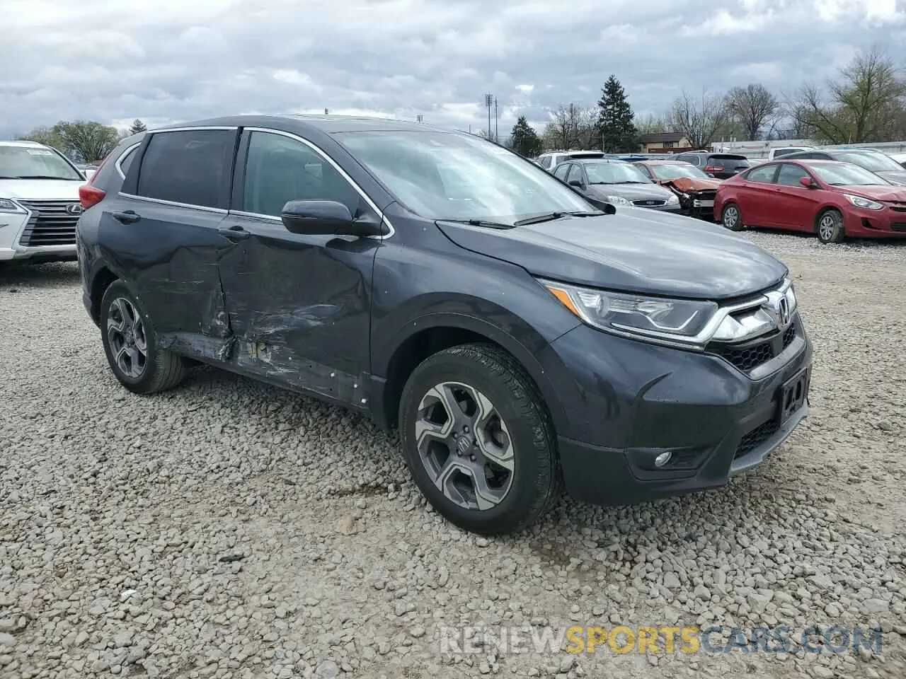 4 Photograph of a damaged car 5J6RW2H50KA015283 HONDA CRV 2019