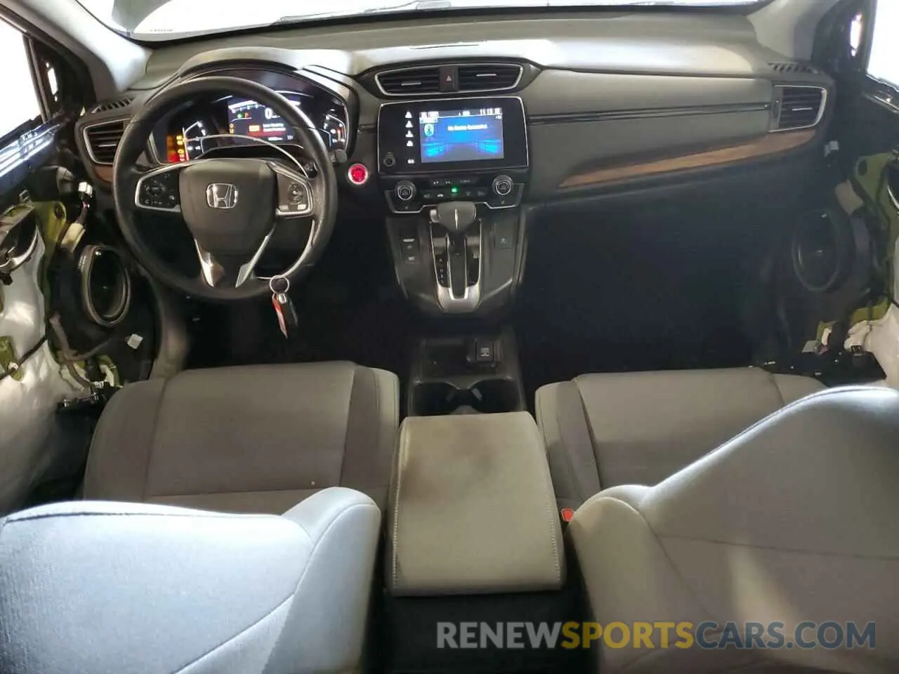 8 Photograph of a damaged car 5J6RW2H50KL030337 HONDA CRV 2019