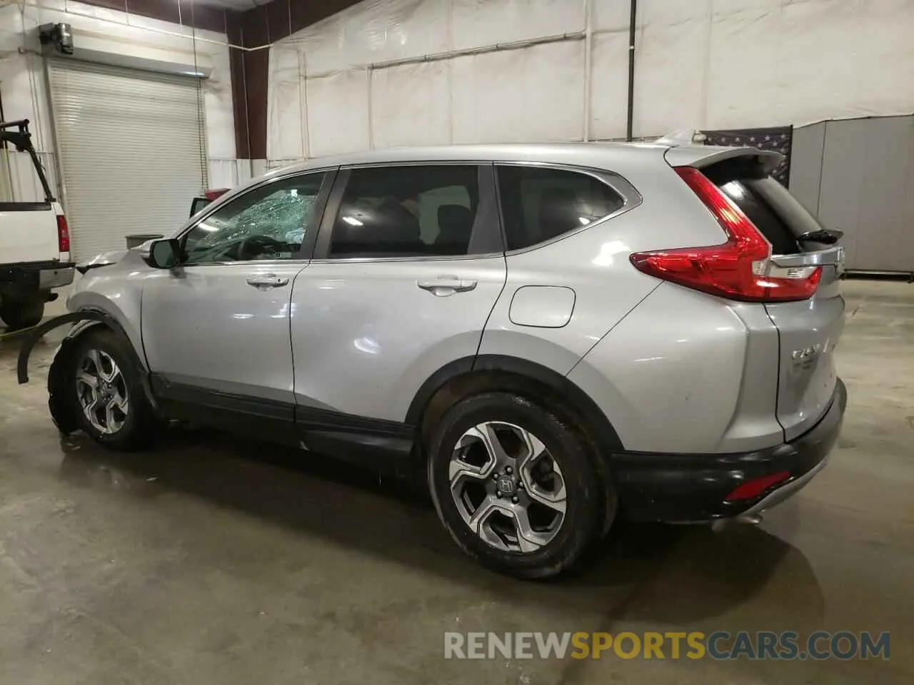 2 Photograph of a damaged car 5J6RW2H51KL000523 HONDA CRV 2019