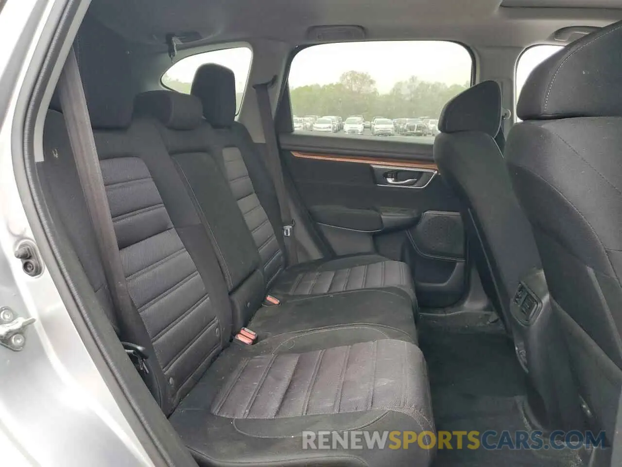 11 Photograph of a damaged car 5J6RW2H51KL010453 HONDA CRV 2019