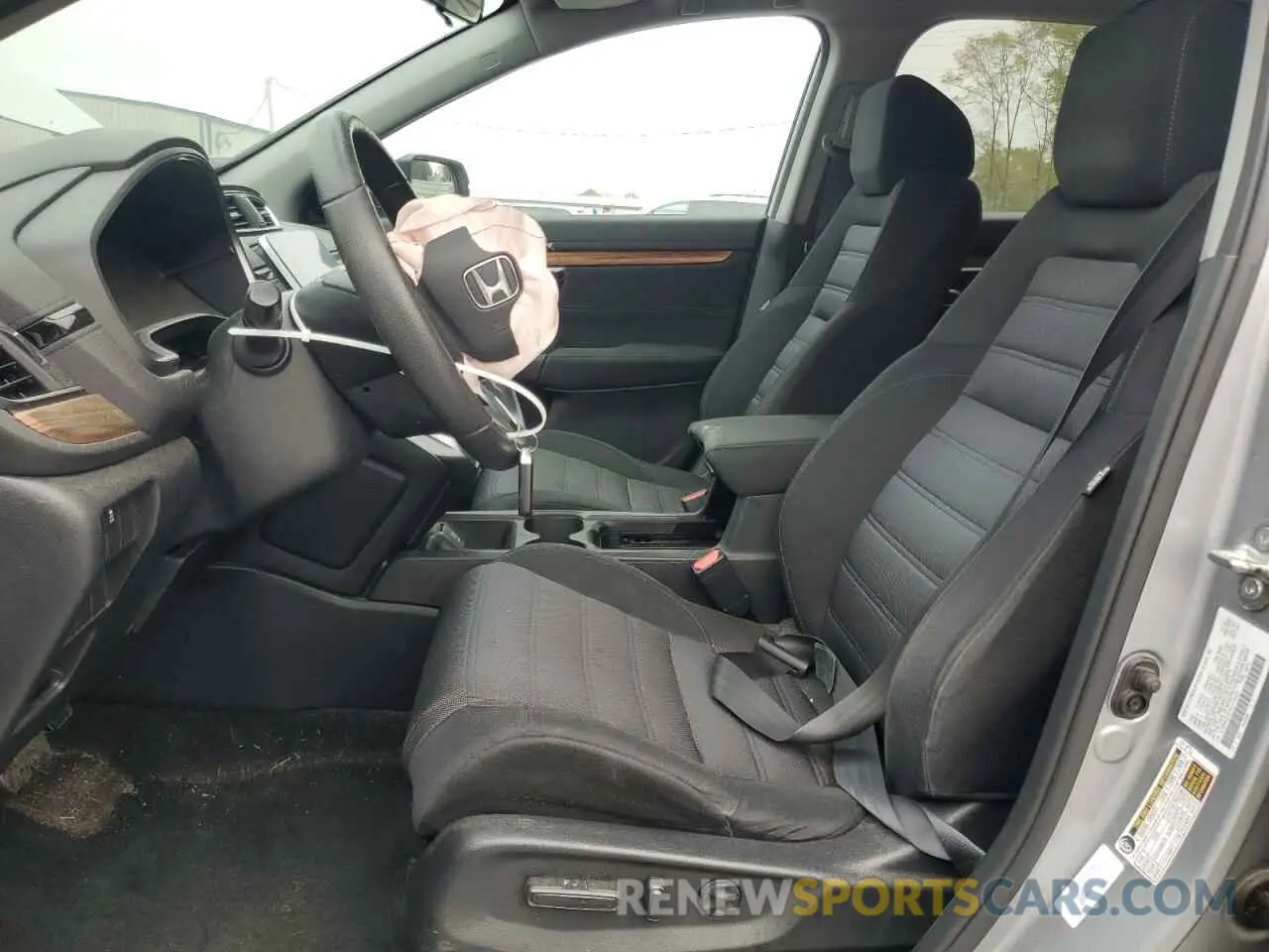 7 Photograph of a damaged car 5J6RW2H51KL010453 HONDA CRV 2019