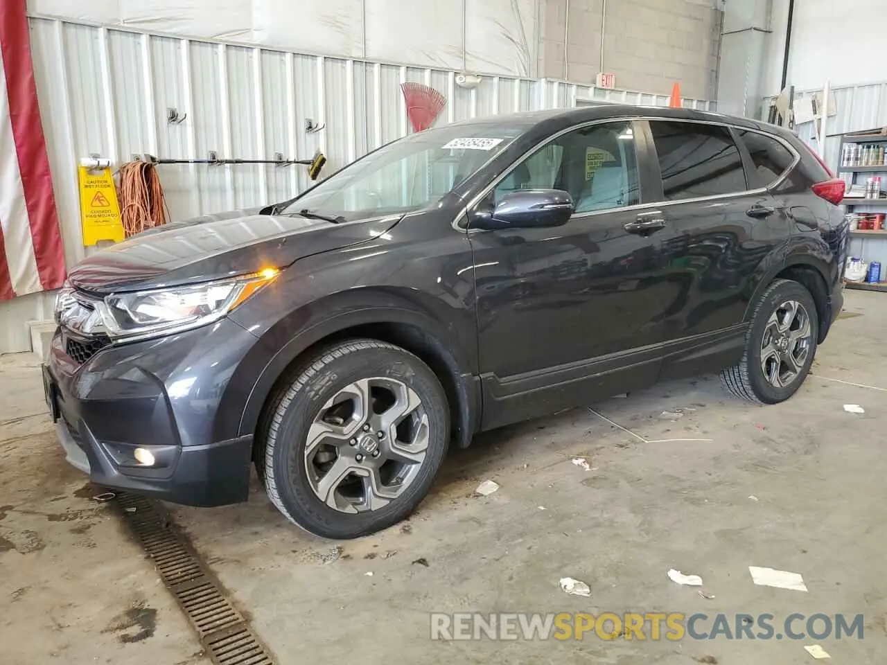 1 Photograph of a damaged car 5J6RW2H51KL034865 HONDA CRV 2019
