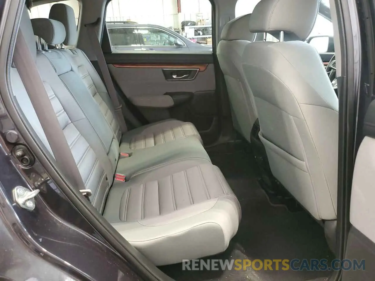 11 Photograph of a damaged car 5J6RW2H51KL034865 HONDA CRV 2019