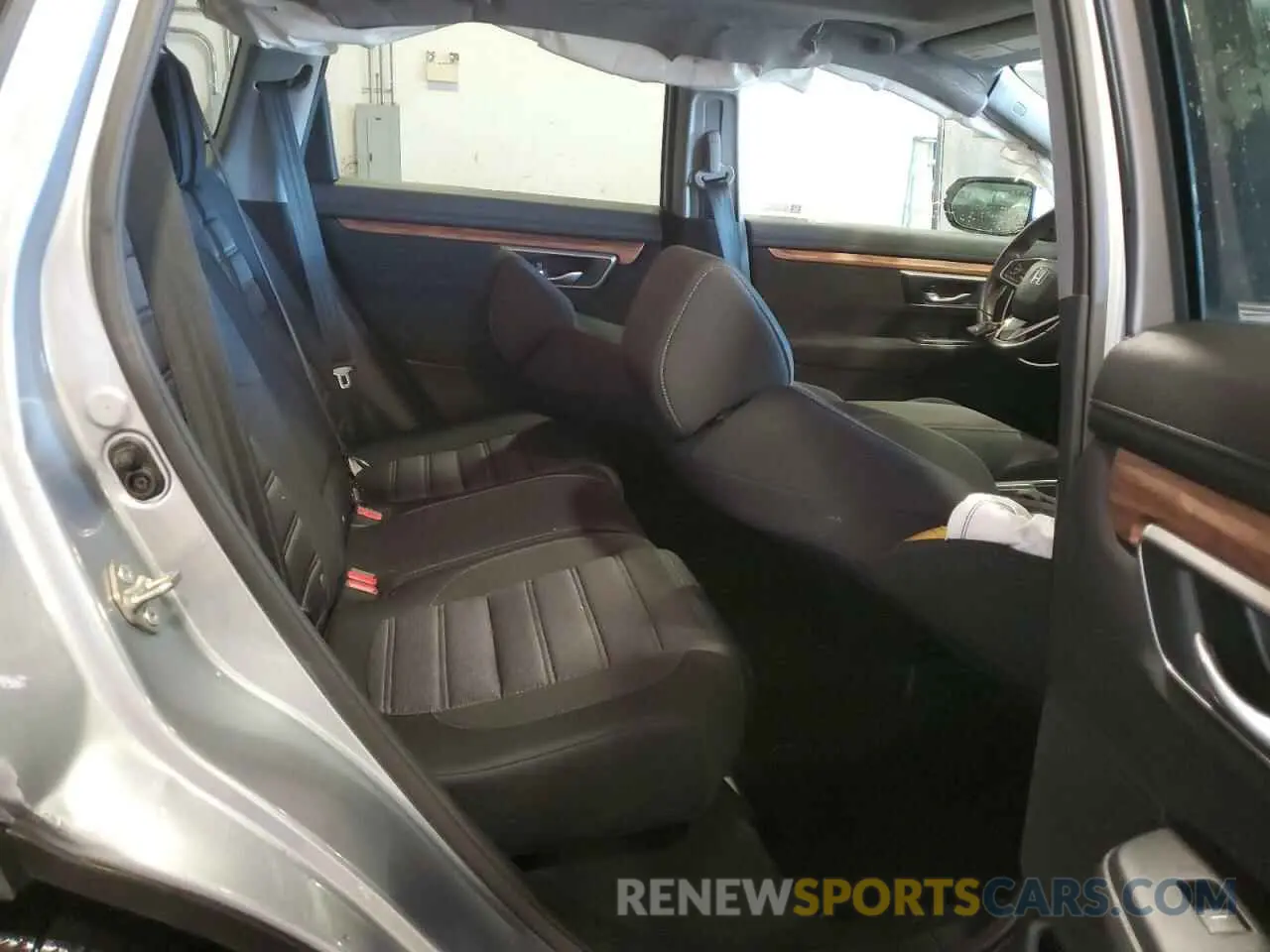 11 Photograph of a damaged car 5J6RW2H54KA019689 HONDA CRV 2019