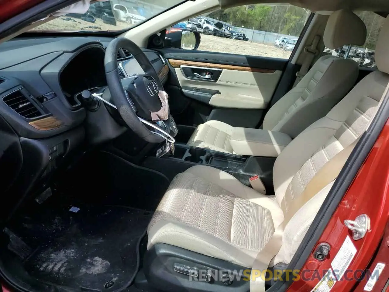 7 Photograph of a damaged car 5J6RW2H54KL017199 HONDA CRV 2019