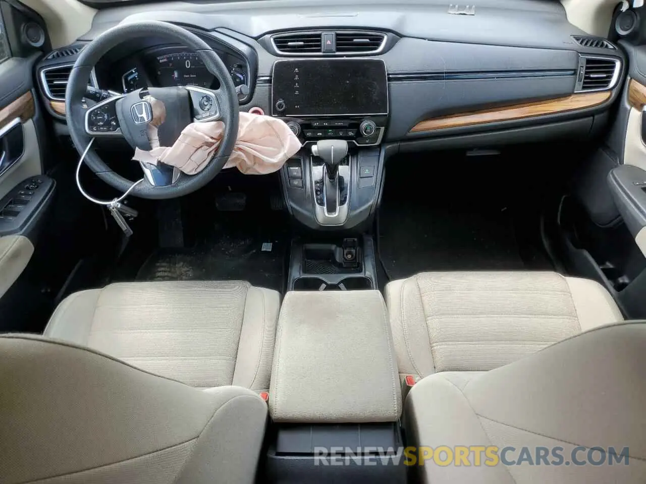 8 Photograph of a damaged car 5J6RW2H54KL017199 HONDA CRV 2019