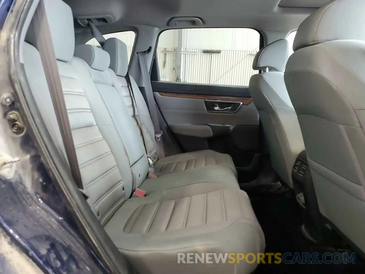 11 Photograph of a damaged car 5J6RW2H55KA001752 HONDA CRV 2019