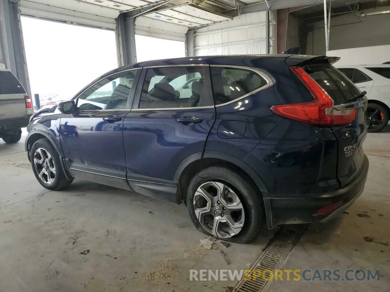 2 Photograph of a damaged car 5J6RW2H55KA001752 HONDA CRV 2019