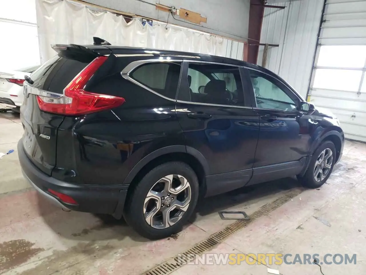 3 Photograph of a damaged car 5J6RW2H55KA006482 HONDA CRV 2019