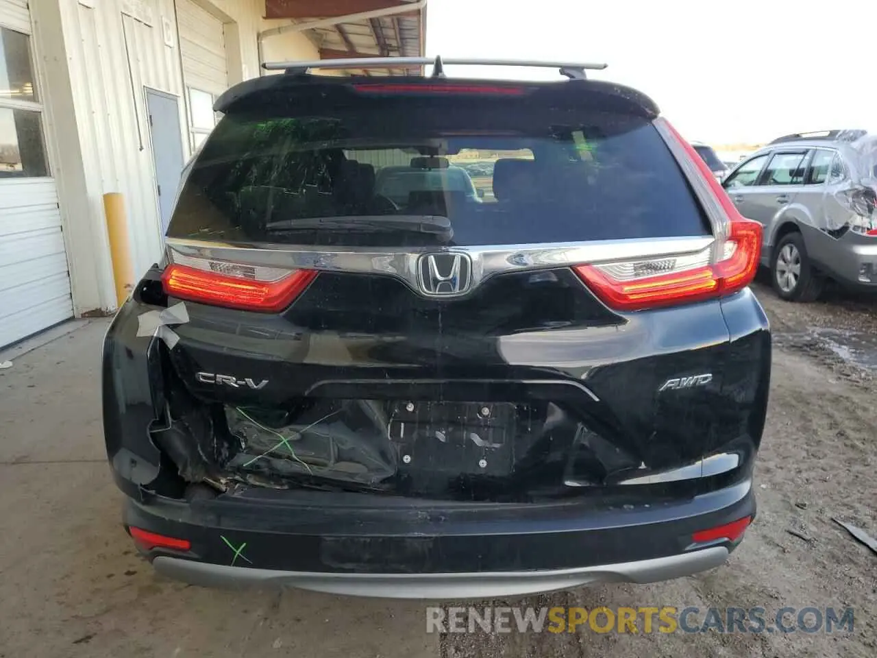 6 Photograph of a damaged car 5J6RW2H56KL035770 HONDA CRV 2019