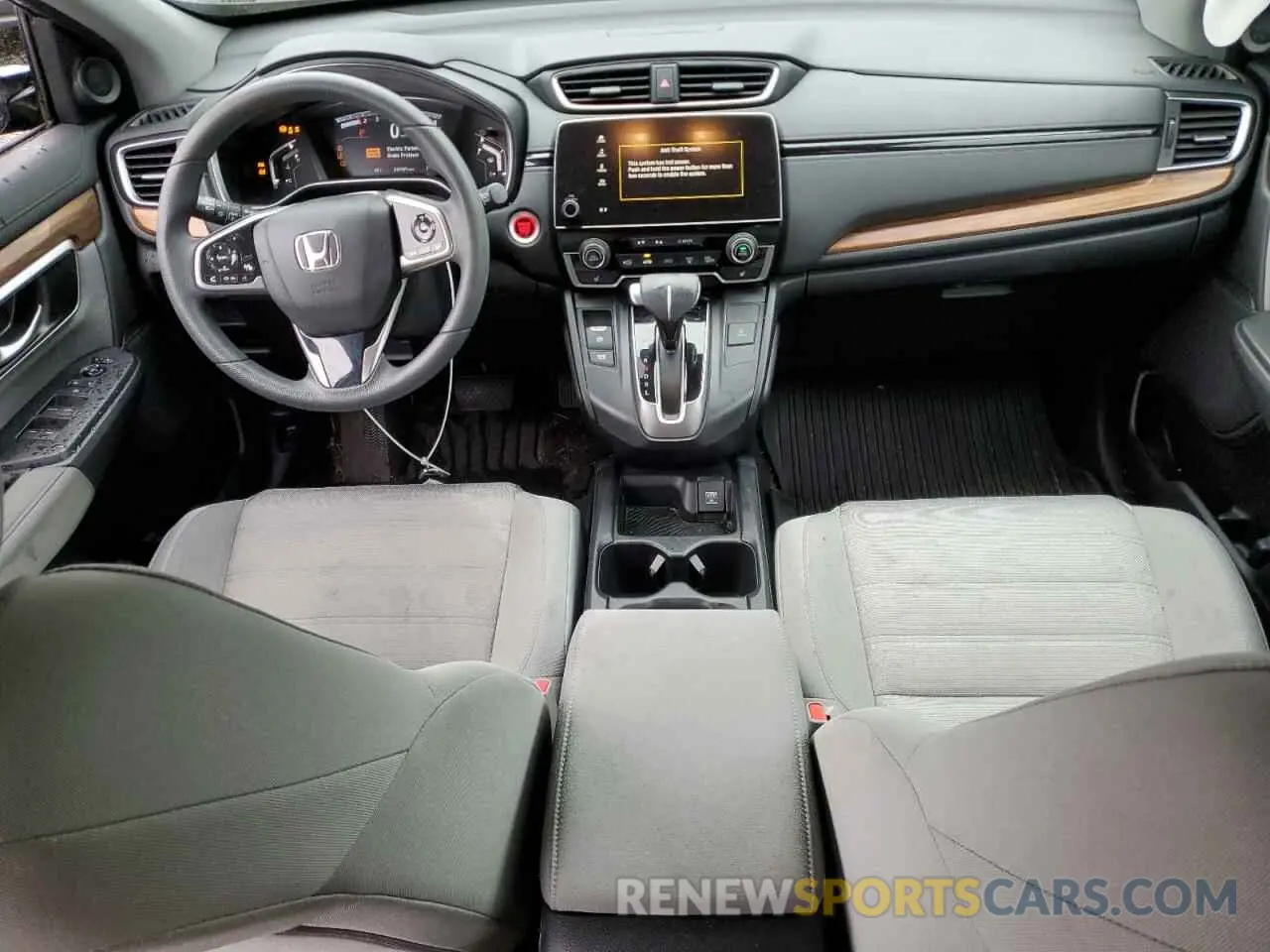 8 Photograph of a damaged car 5J6RW2H57KA003390 HONDA CRV 2019