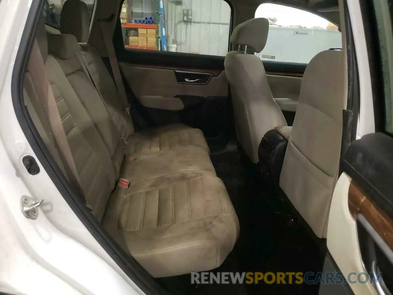 11 Photograph of a damaged car 5J6RW2H58KL015780 HONDA CRV 2019
