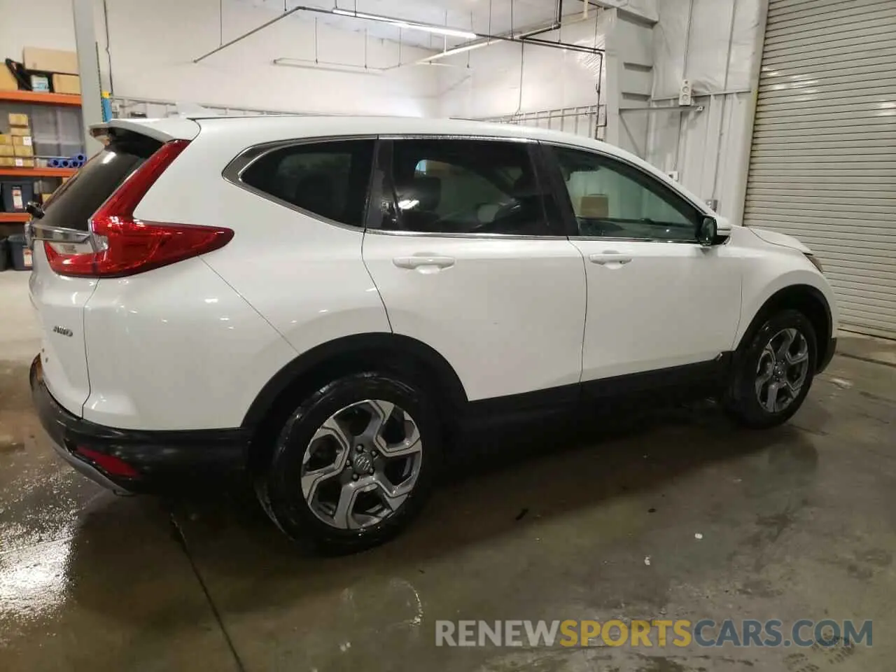 3 Photograph of a damaged car 5J6RW2H58KL015780 HONDA CRV 2019