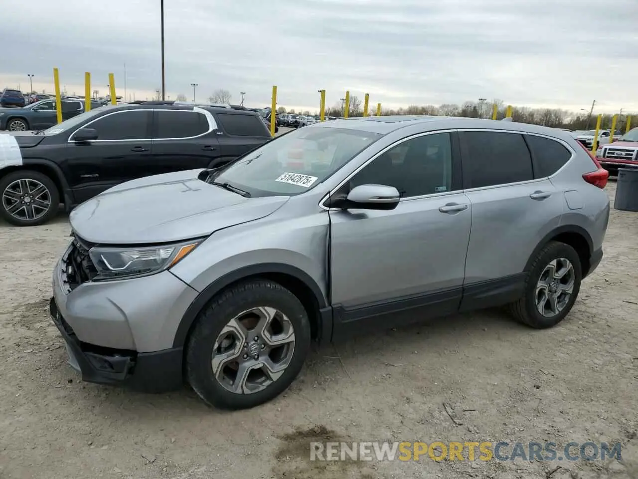1 Photograph of a damaged car 5J6RW2H58KL021806 HONDA CRV 2019