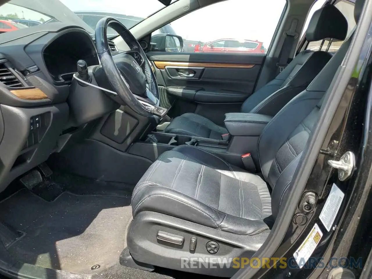 7 Photograph of a damaged car 5J6RW2H80KA001099 HONDA CRV 2019