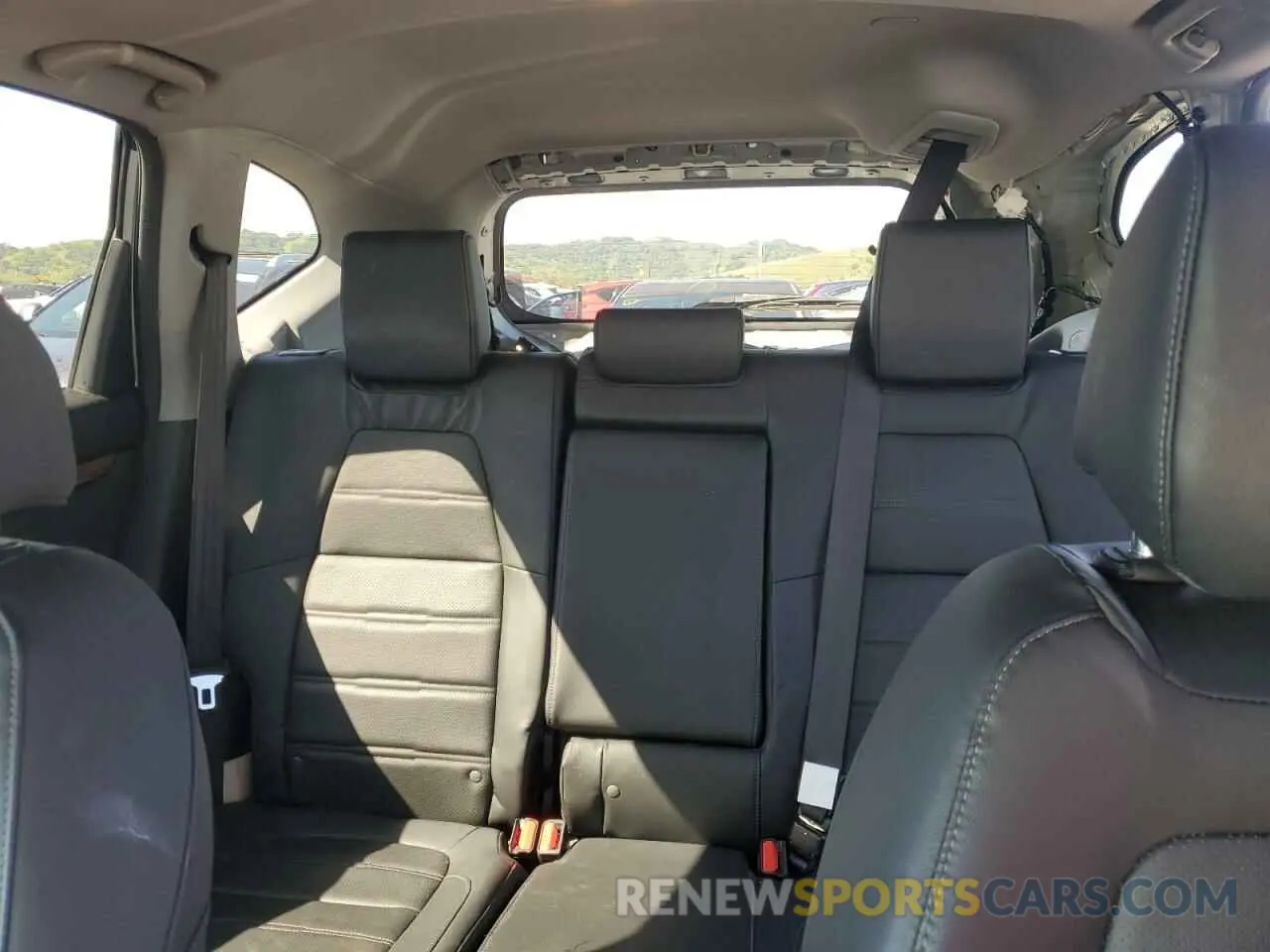 10 Photograph of a damaged car 5J6RW2H81KA009499 HONDA CRV 2019