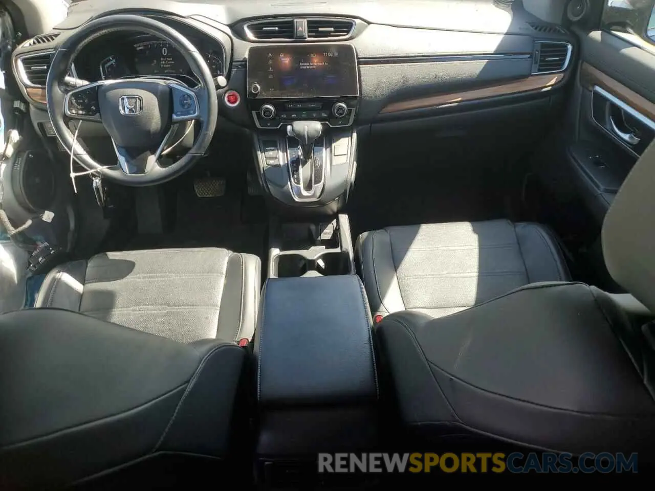 8 Photograph of a damaged car 5J6RW2H81KA009499 HONDA CRV 2019