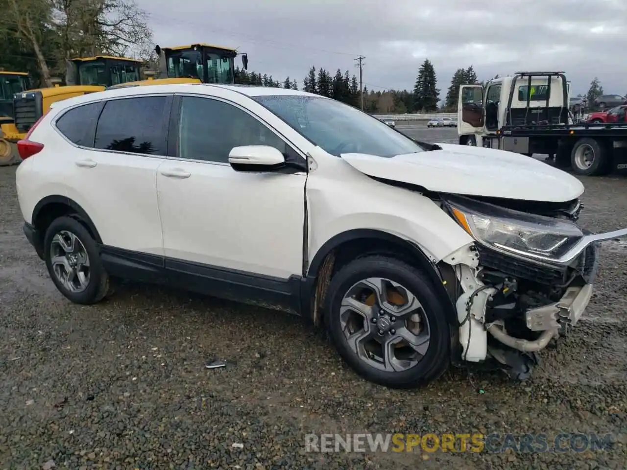 4 Photograph of a damaged car 5J6RW2H81KA020518 HONDA CRV 2019