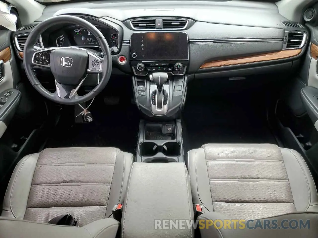 8 Photograph of a damaged car 5J6RW2H82KL011671 HONDA CRV 2019