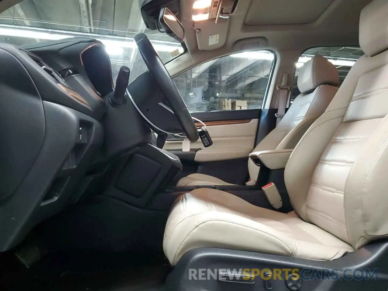 7 Photograph of a damaged car 5J6RW2H82KL012609 HONDA CRV 2019