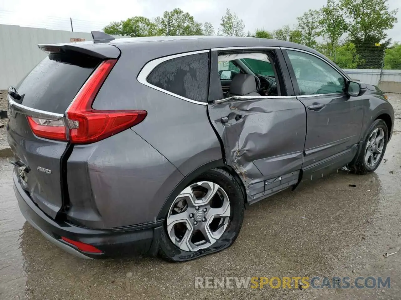 3 Photograph of a damaged car 5J6RW2H83KA016986 HONDA CRV 2019