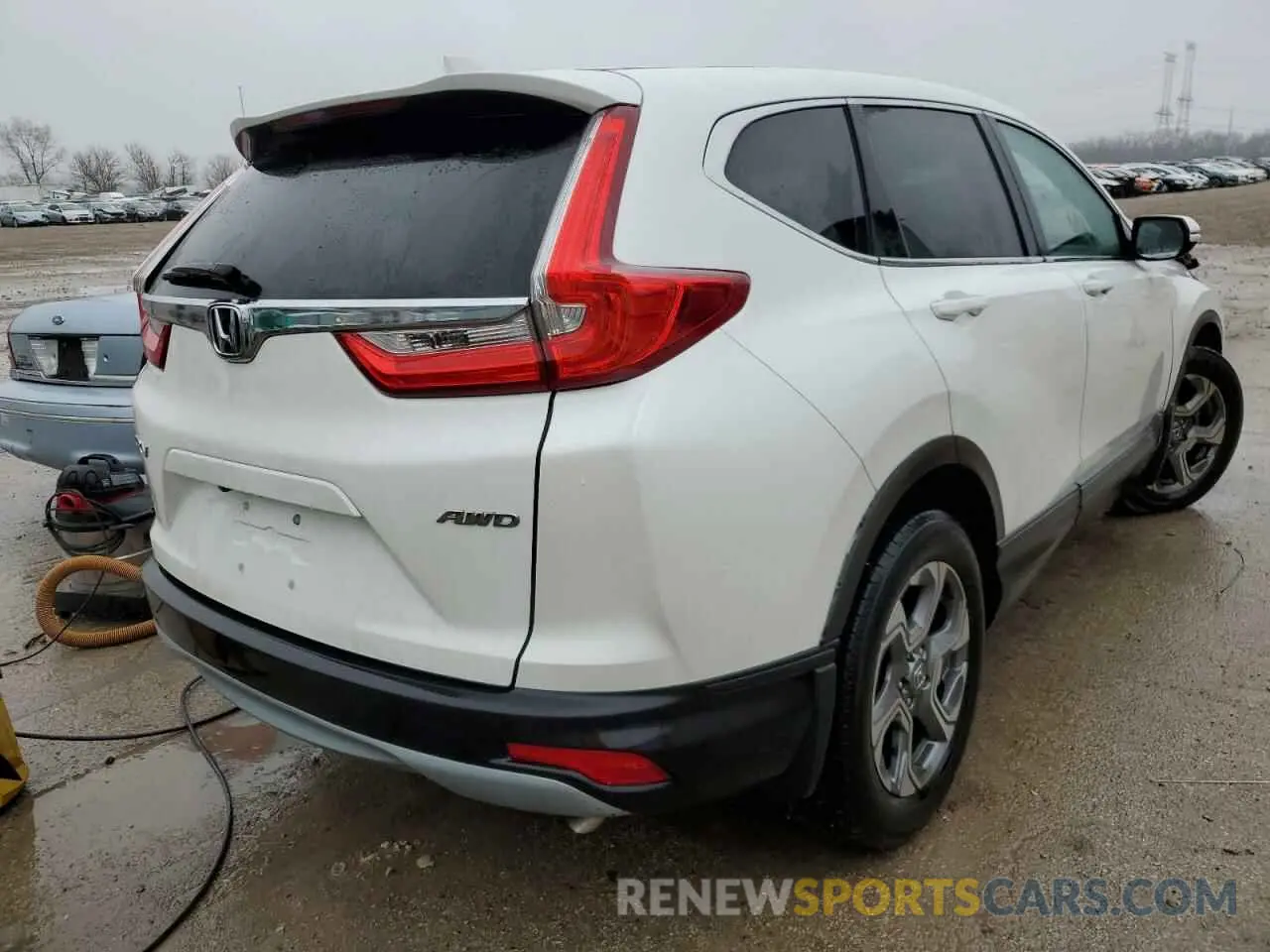 3 Photograph of a damaged car 5J6RW2H83KL016863 HONDA CRV 2019