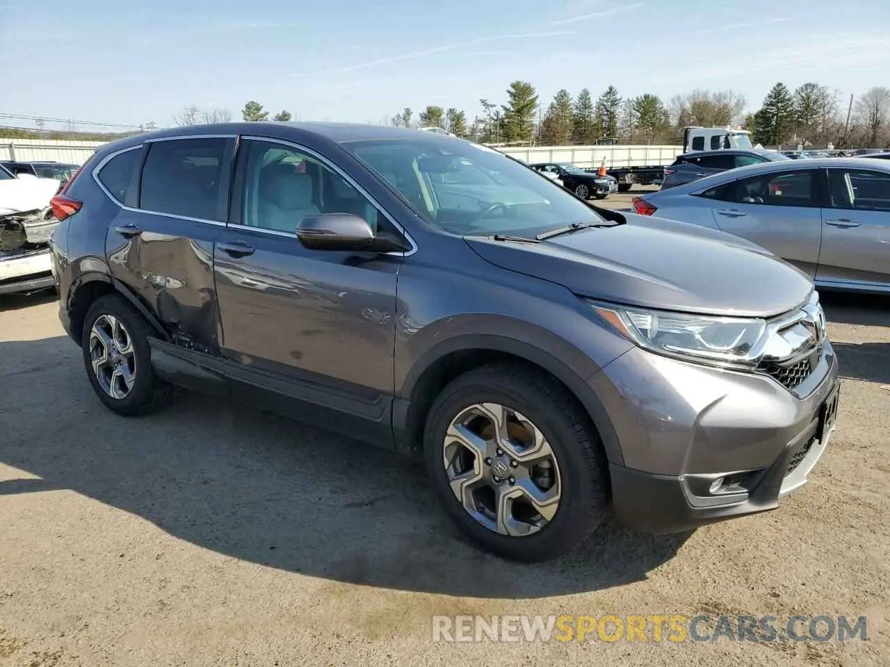 4 Photograph of a damaged car 5J6RW2H83KL036529 HONDA CRV 2019